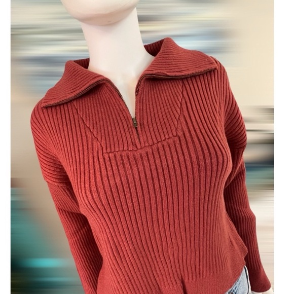 6~Piece Sweater Lot Size MEDIUM - Picture 12 of 15